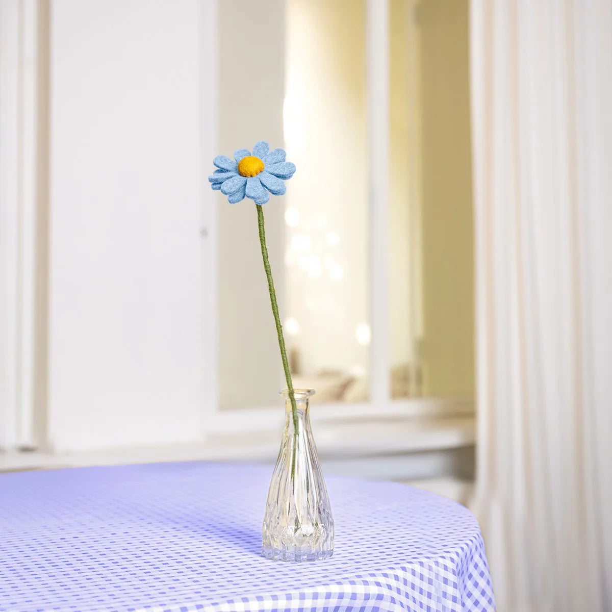 Bloem van wolvilt - Margrietje Lichtblauw