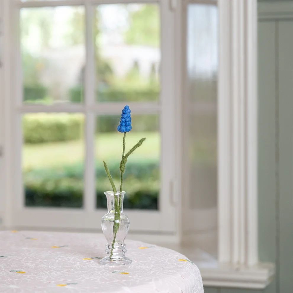 Bloem van wolvilt - Druifje - Blauw