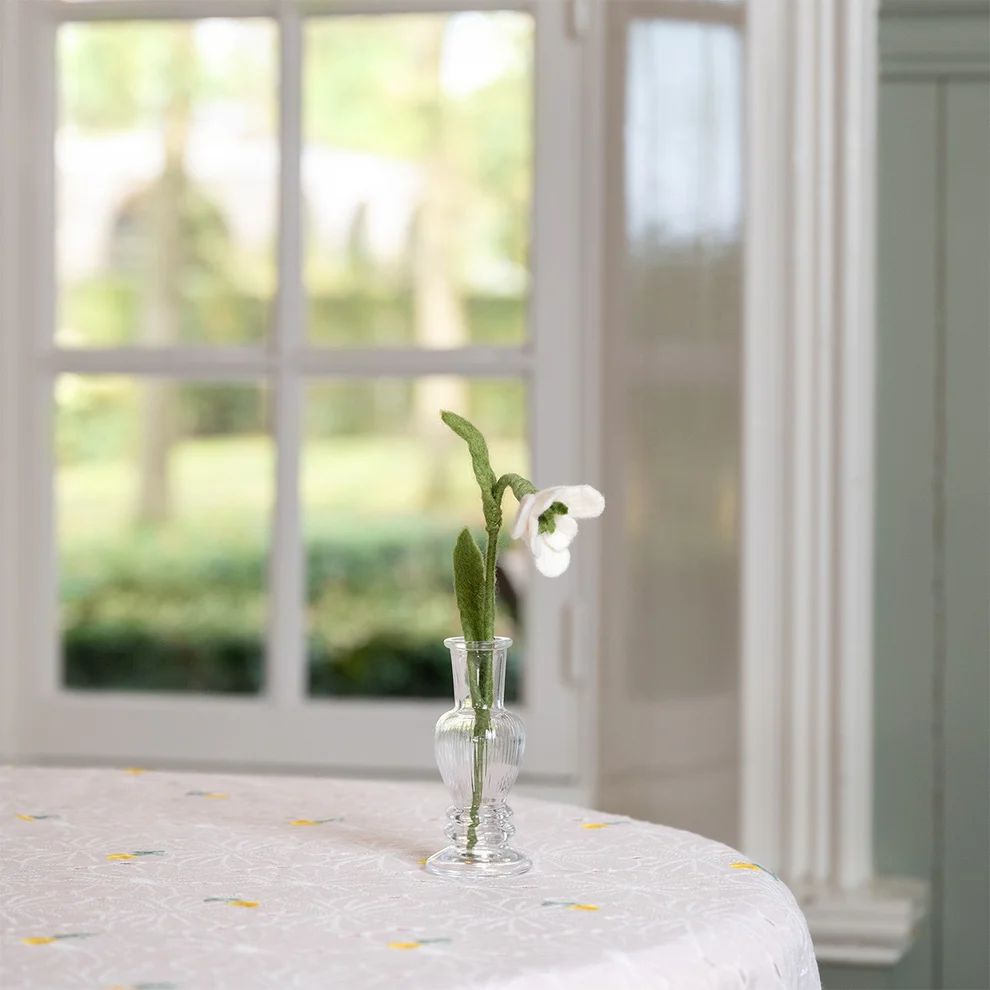 Bloem van wolvilt - Sneeuwklokje