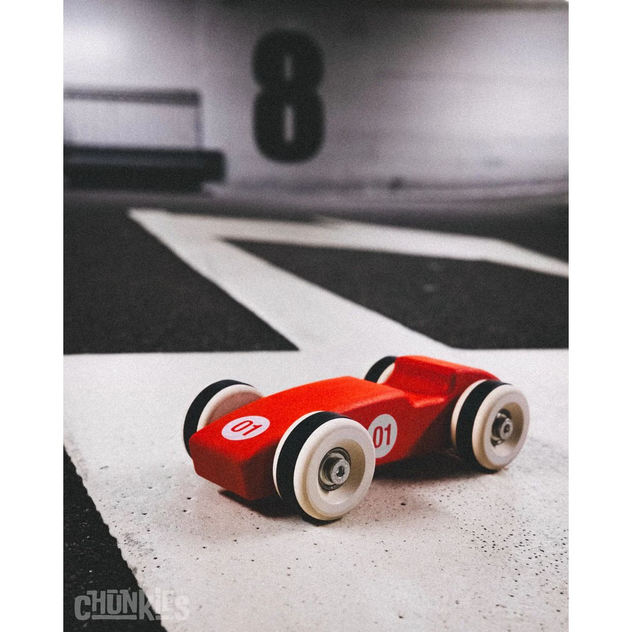 Chunkies No. 01 - Houten Rode Raceauto - The 1956 Legend