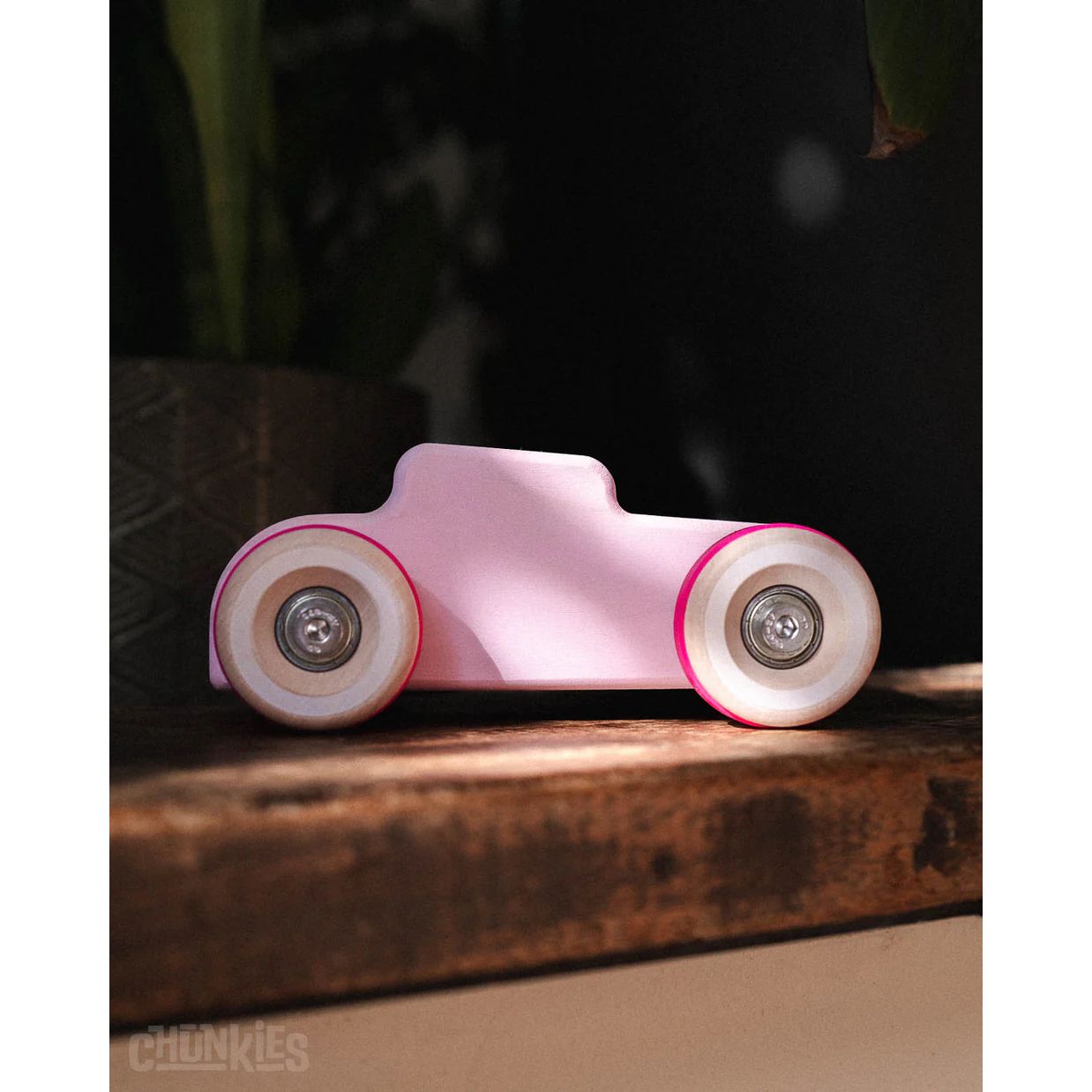 Chunkies No. 04 - Houten Roze Speelgoedauto - The Hot Rod