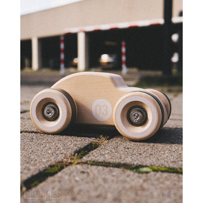 Chunkies No. 03 - Houten Gele Speelgoedauto - De Kever