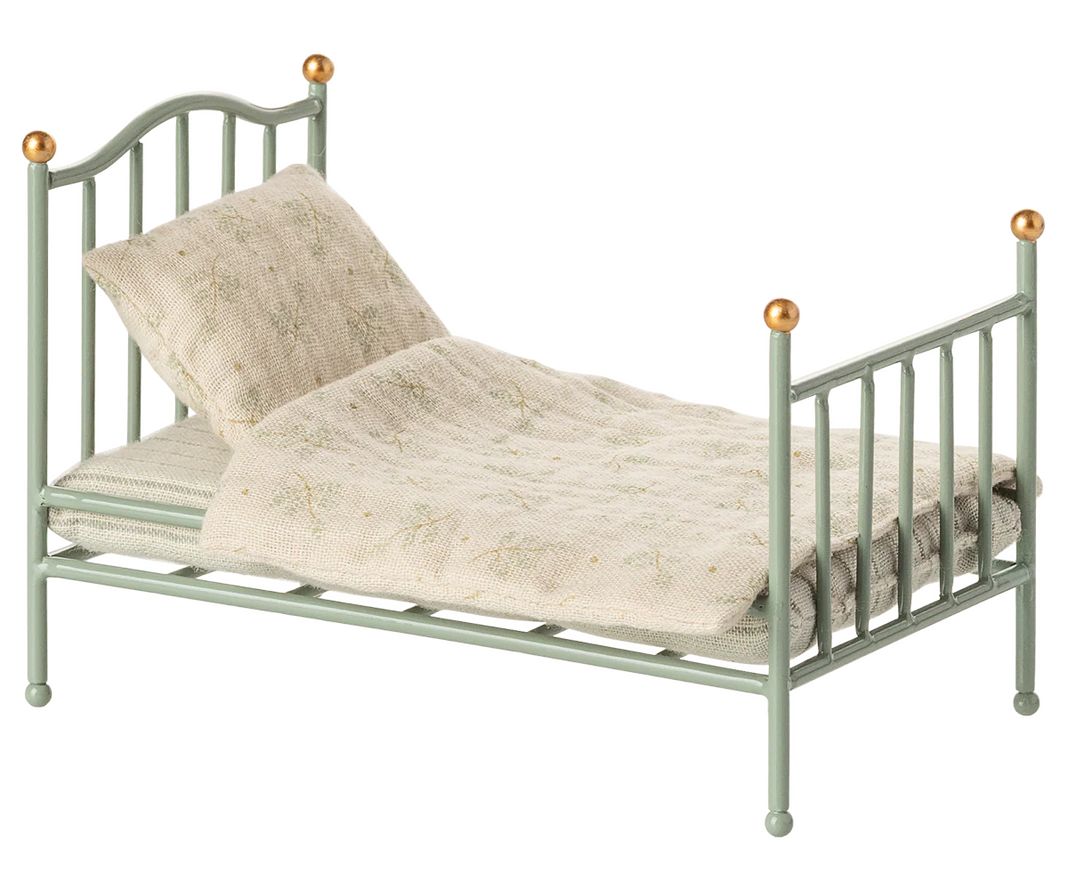 Vintage bed Maileg