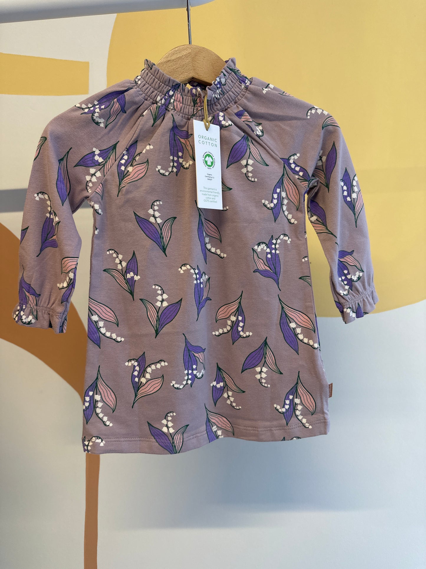 Jurk Noppies paars met bloemen (biologisch katoen)