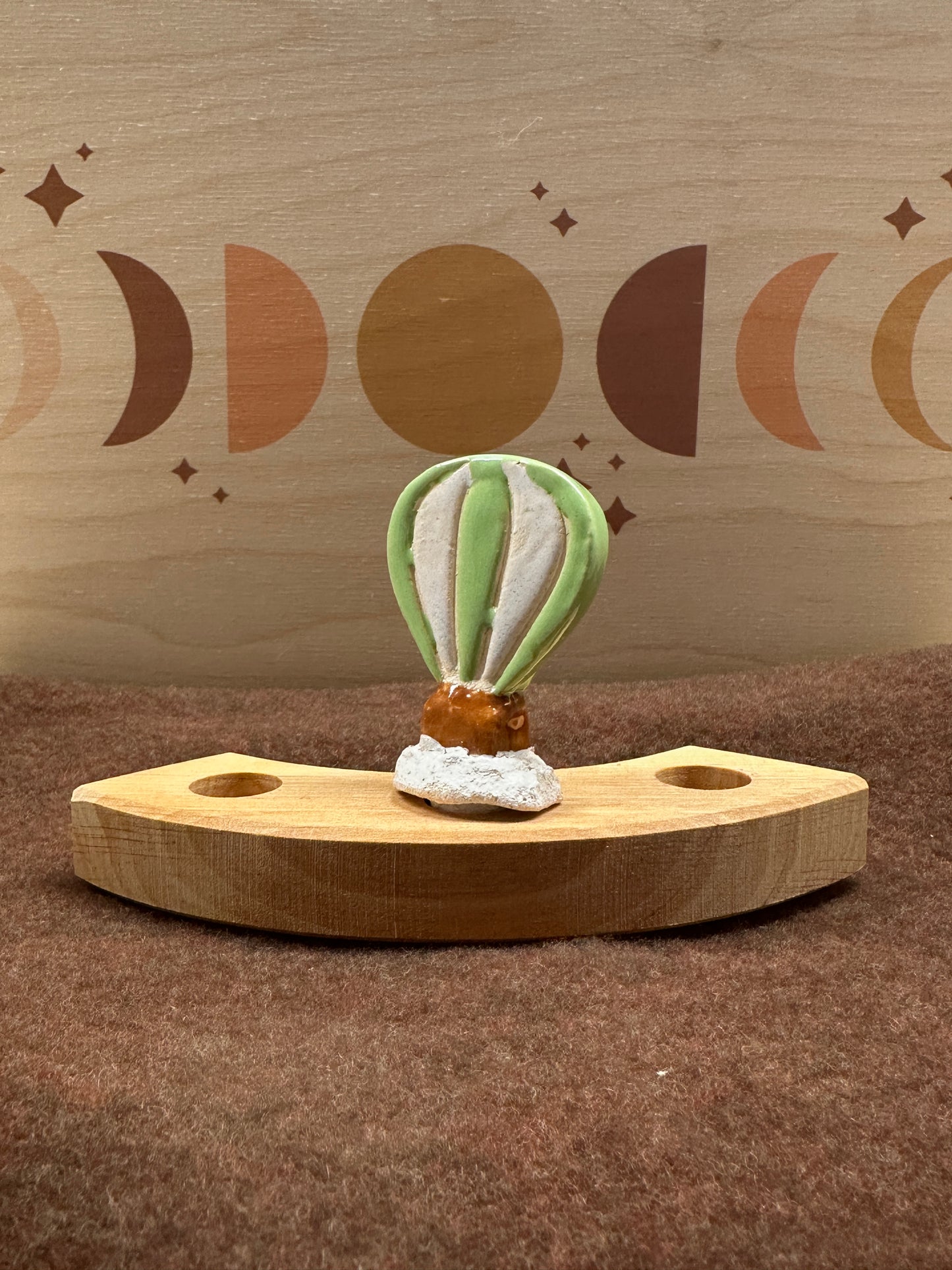 Keramieken steker - lichtgroene luchtballon