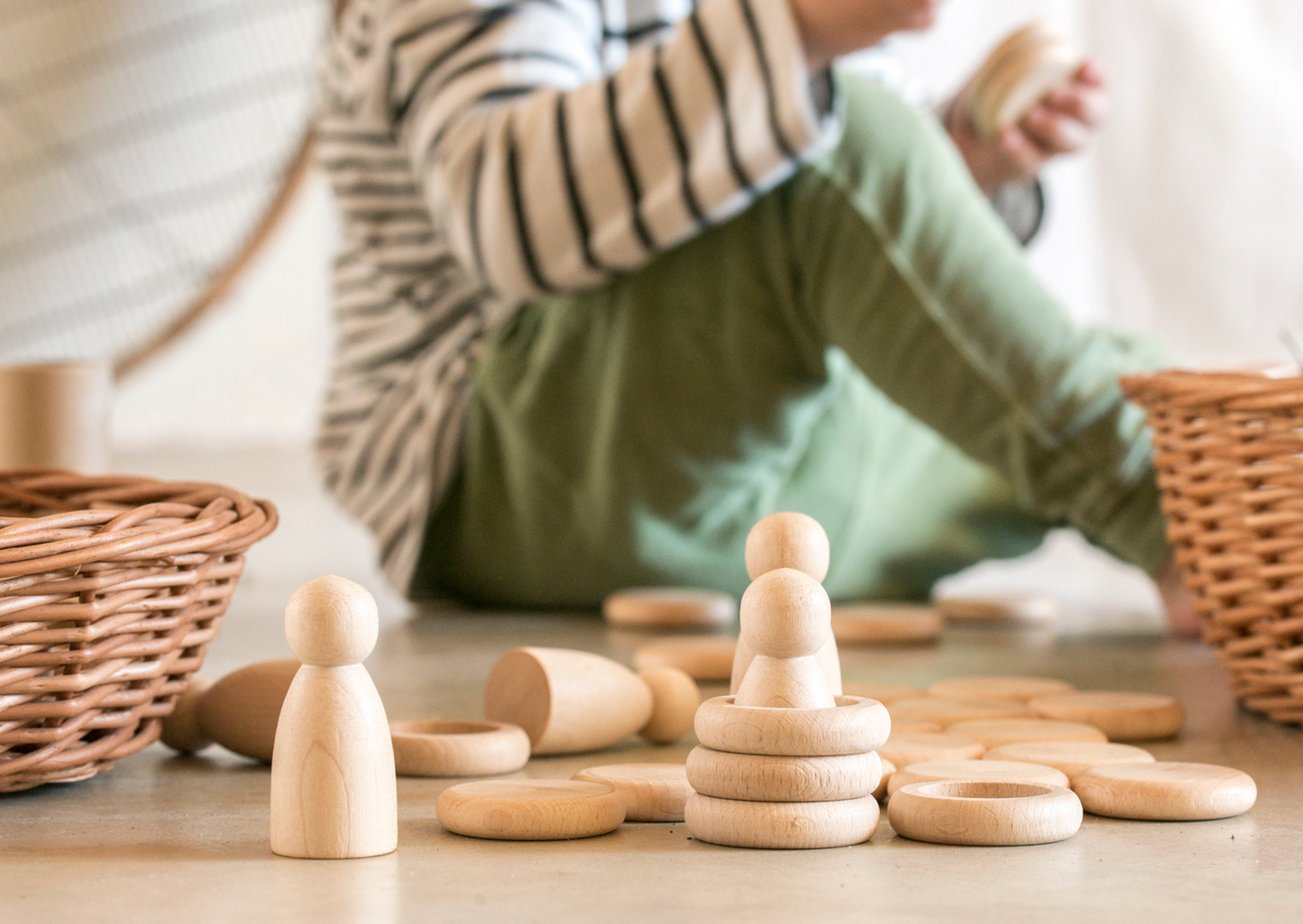 Nins, Ringen en munten naturel