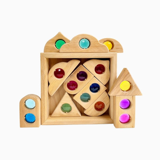Bauspiel sensorische blokken doorkijkvenstertjes - houten set van 12 stuks met gekleurde kraaltjes, vooraanzicht.