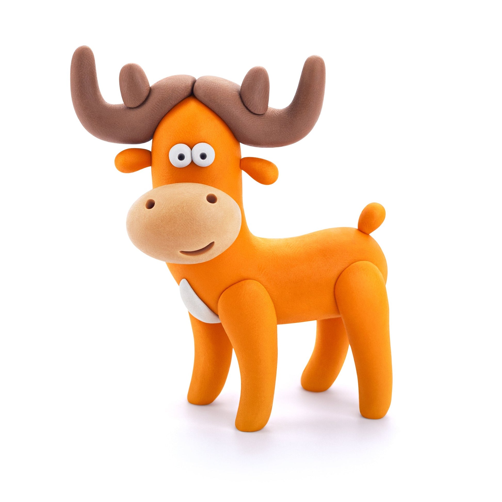 Hey Clay boetseerklei hert: oranje creatieve figuur met bruine horens, frontaal zicht tegen witte achtergrond