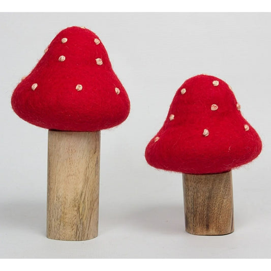 Hout met Wolvilt Paddestoelen - 2 stuks