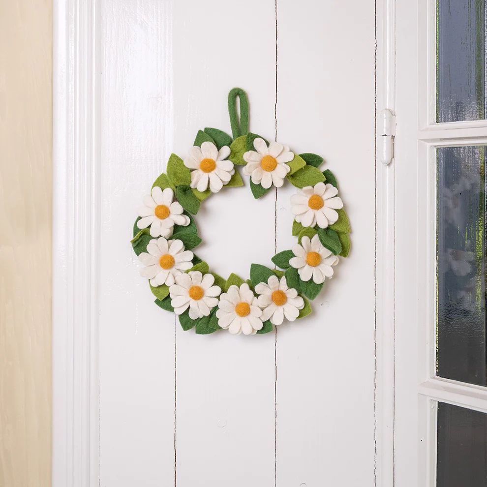 Krans van wolvilt - Margrietjes - Wit