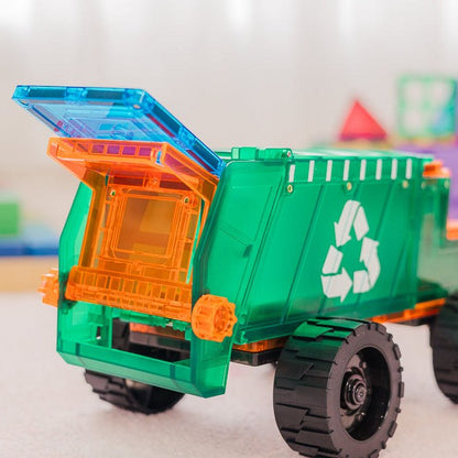 Learn & Grow magnetische recycling truck speelgoed met oranje kiepbak en groene carrosserie, vooraanzicht met open deksel.