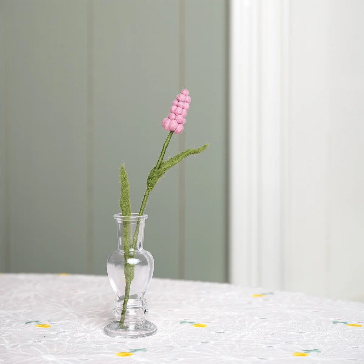 Bloem van wolvilt - Druifje - Roze