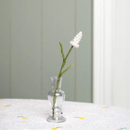 Bloem van wolvilt - Druifje - Wit