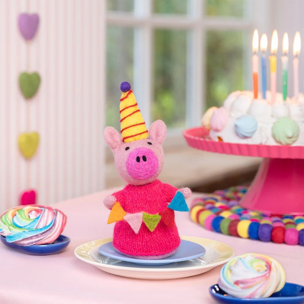 Decoratie feestvarken van wolvilt - Roze