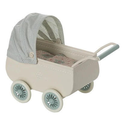 Kinderwagen met baby muis - mint
