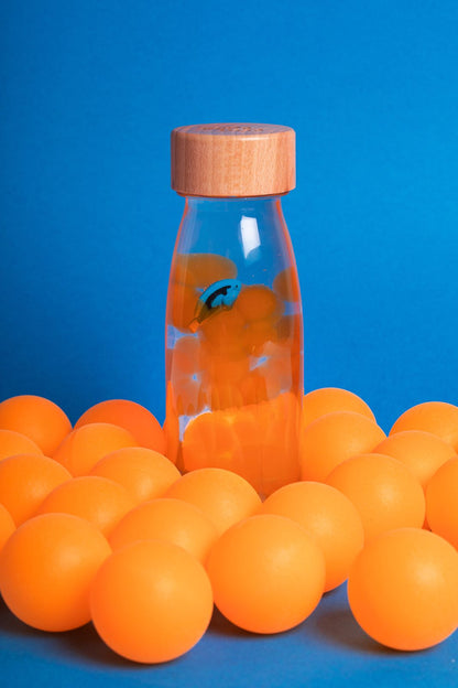 Sensorische fles blauw vis