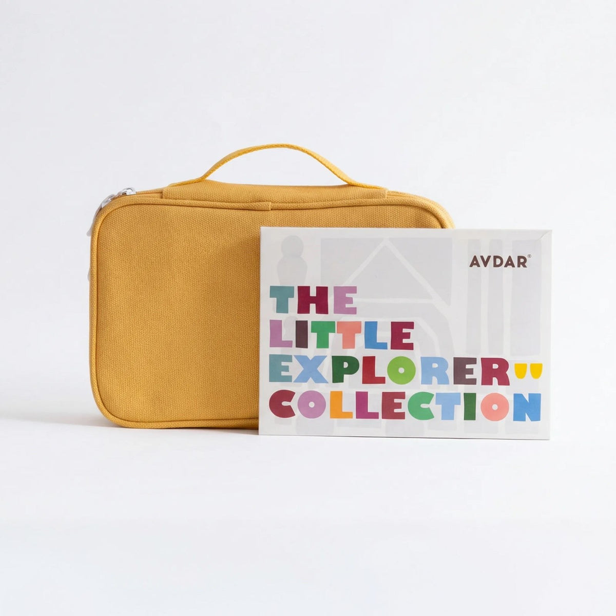 Avdar The Little Explorer Collection draagtas met gekleurde verpakking naast elkaar tegen witte achtergrond