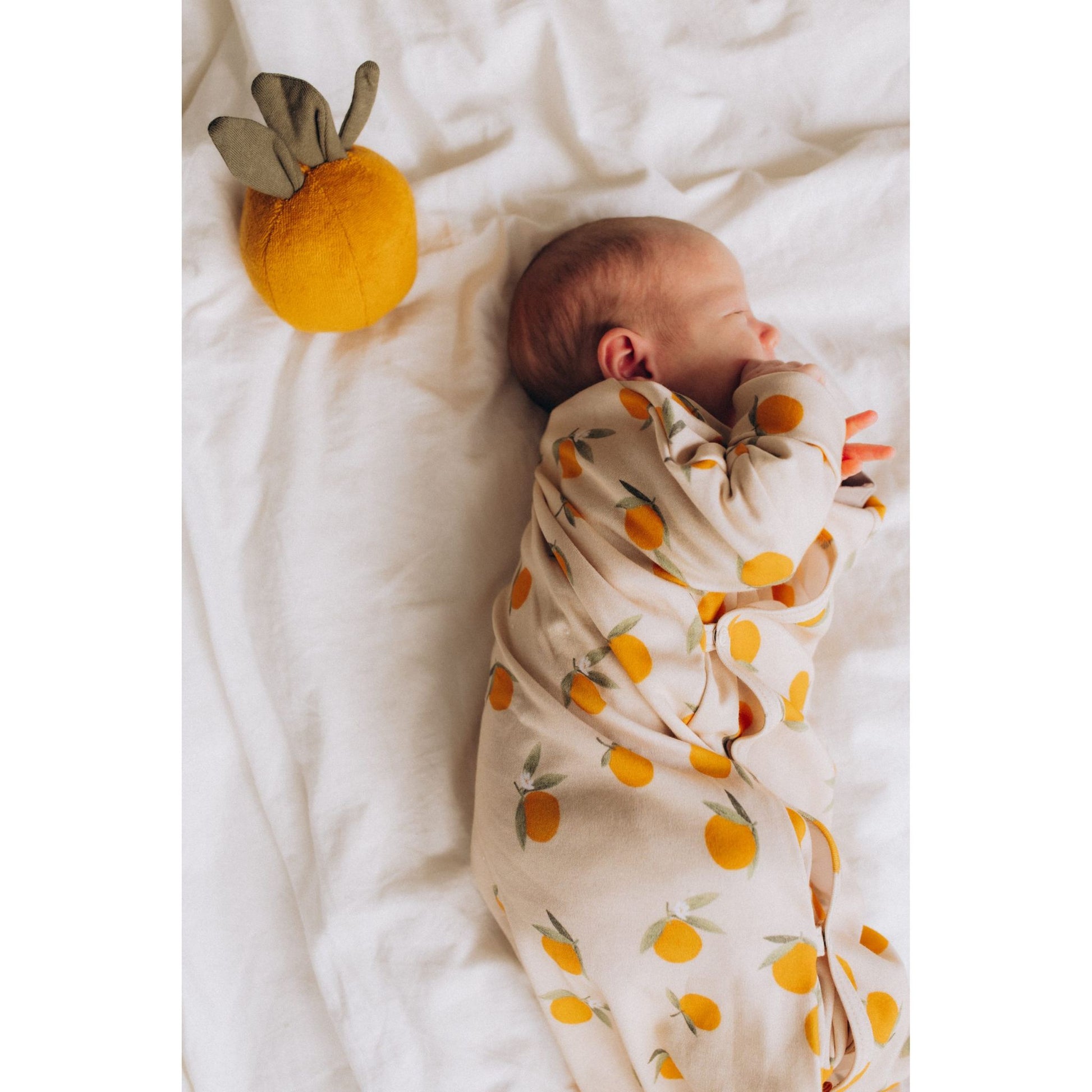 Wooly Organic Knuffel Rammelaar - Sinaasappel