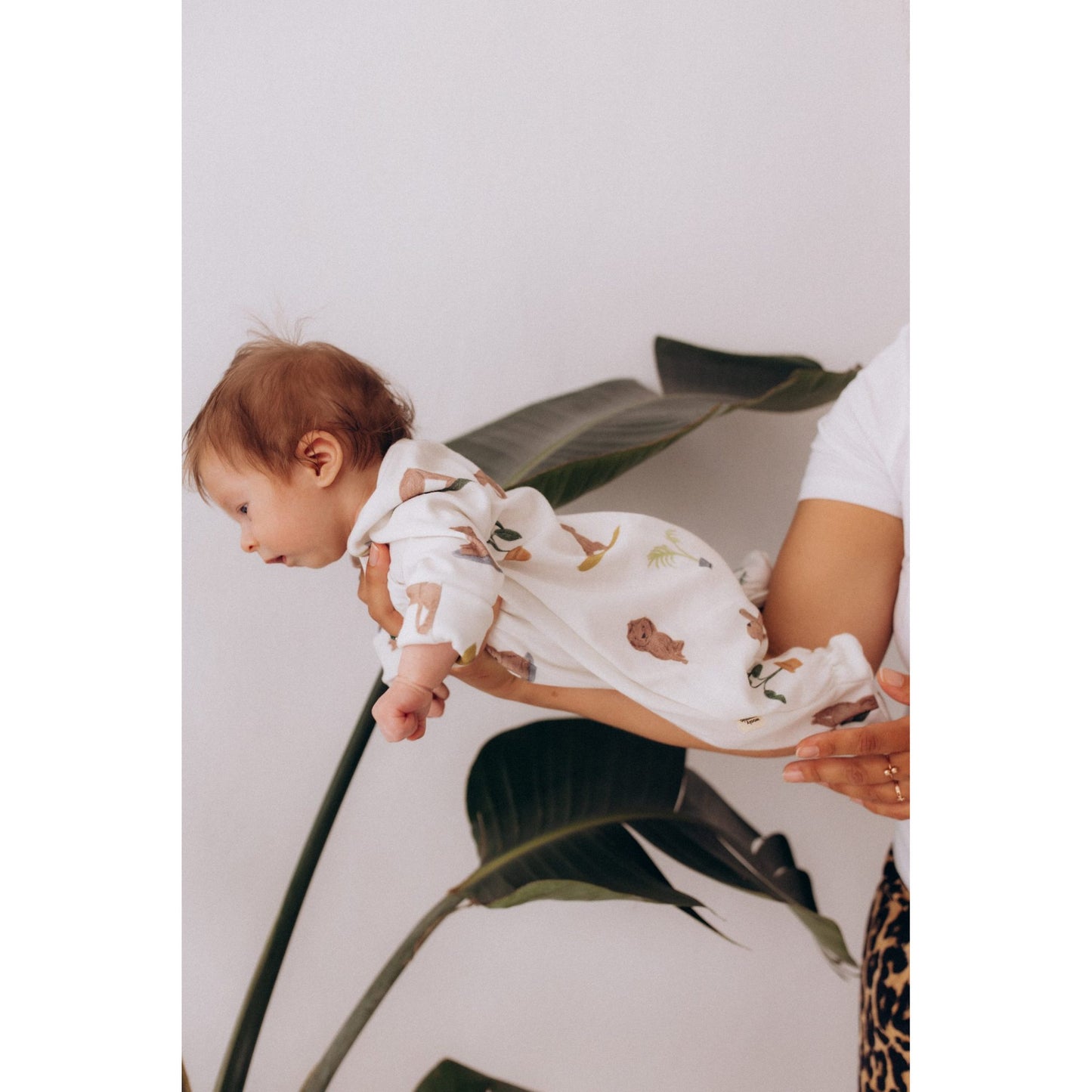 Wooly Organic Overslag Jumpsuit met voetjes - Biologisch Katoen - Strawberry Spark